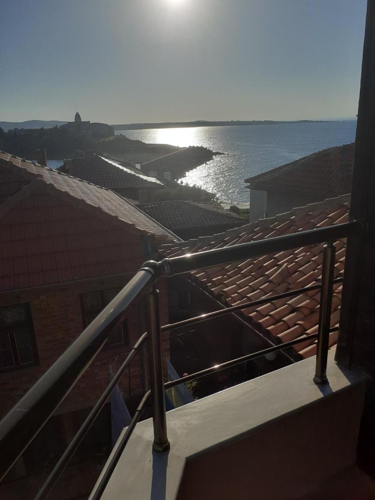Family Hotel Emilia Sozopol Exterior photo