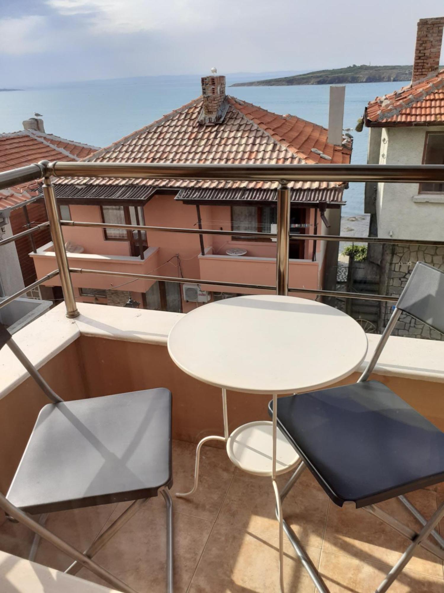 Family Hotel Emilia Sozopol Exterior photo
